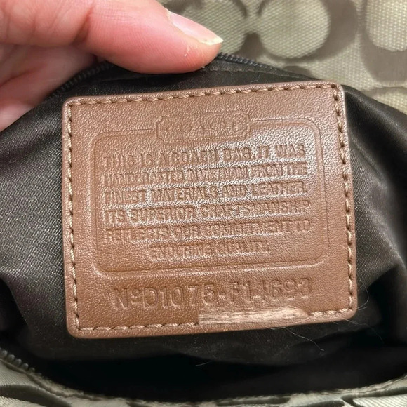 Coach signature  bag - Picture 7 of 7